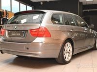 Usata BMW 318 Comfort Edition 143 CV (105 kW) 2012 Grigio Station wagon