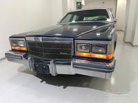 Usata Cadillac Fleetwood Brougham 126 CV (92 kW) 1981 Blu Berlina