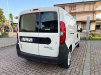 Usata Fiat Doblò 105 CV (77 kW) 2011 Bianco Monovolume
