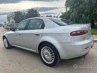 Usata Alfa Romeo 159 120 CV (88 kW) 2005 Grigio Berlina