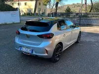 Usata Opel Corsa GS Line 102 CV (75 kW) 2022 Grigio Utilitaria