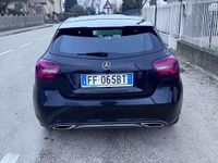Usata Mercedes A180 109 CV (80 kW) 2016 Nero Berlina