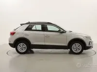 Usata VW T-Roc Life 110 CV (80 kW) 2022 Grigio SUV