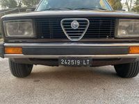 Usata Alfa Romeo 2000 130 CV (95 kW) 1980 Marrone Berlina
