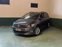 Usata VW Touran Highline 116 CV (85 kW) 2018 Grigio canna di fucile Monovolume