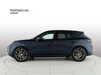 Usata Porsche Cayenne 470 CV (345 kW) 2023 Blu algarve metallizzato SUV