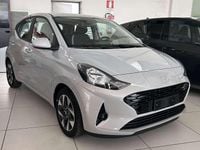 Nuova Hyundai i10 63 CV (46 kW) 2025 Grigio chiaro Utilitaria
