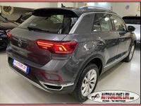 Usata VW T-Roc Style 150 CV (110 kW) 2023 Grigio SUV