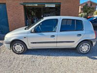 Gebraucht Renault Clio II 48 PS (35 kW) 2002 Kleinwagen