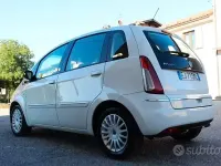 Gebraucht Lancia Musa Silver 77 PS (56 kW) 2011 Weiß Van / Kleinbus