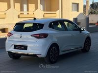 Usata Renault Clio V 140 CV (102 kW) 2021 Bianco Berlina