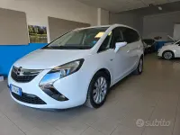 Usata Opel Zafira Tourer Cosmo 150 CV (110 kW) 2014 Bianco Monovolume