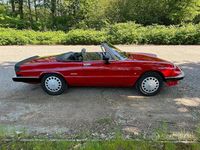 Usata Alfa Romeo Spider 101 CV (74 kW) 1988 Rosso Cabrio