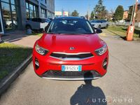 Używany Kia Stonic Style 120 KM (88 kW) 2018 Czerwony SUV