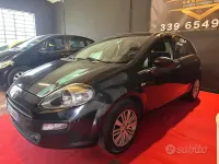 Usado Fiat Punto Lounge 77 CV (56 kW) 2014 Negro Utilitario