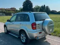 Usata Toyota RAV4 150 CV (110 kW) 2004 Grigio SUV