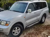 Usata Mitsubishi Pajero 160 CV (117 kW) 2001 Argento SUV