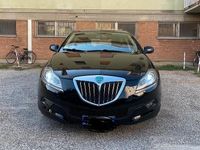 Usata Lancia Delta 120 CV (88 kW) 2009 Utilitaria