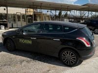 Usata Lancia Delta 120 CV (88 kW) 2011 Nero Utilitaria