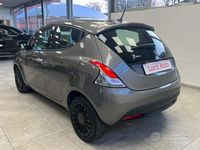 Usata Lancia Ypsilon S 70 CV (51 kW) 2021 Grigio Utilitaria