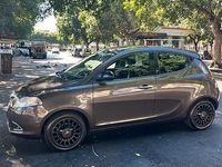 Usata Lancia Ypsilon 60 CV (44 kW) 2013 Marrone Utilitaria