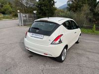 Usata Lancia Ypsilon Gold 95 CV (69 kW) 2018 Bianco Utilitaria