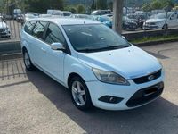 Begagnad Ford Focus 90 HK (66 kW) 2009 Vit Kombi