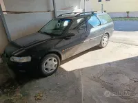 Usata Opel Vectra 101 CV (74 kW) 1998 Blu Station wagon