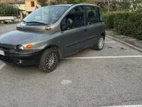 Usata Fiat Multipla 103 CV (75 kW) 2001 Grigio Monovolume