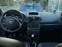 Usata Renault Clio III LE 75 CV (55 kW) 2007 Nero Berlina