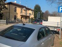 Usata Skoda Rapid Elegance 105 CV (77 kW) 2012 Argento Berlina