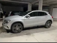 Usata Mercedes GLA200 136 CV (100 kW) 2016 Argento SUV