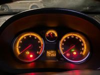 Usata Opel Corsa 45 CV (33 kW) 2010 Berlina