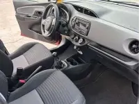 Usata Toyota Yaris Active 72 CV (52 kW) 2018 Rosso Berlina