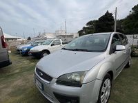 Usata Ford Focus S 90 CV (66 kW) 2005 Grigio Station wagon