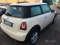Usata Mini ONE 75 CV (55 kW) 2011 Bianco Utilitaria