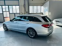 Usata Mercedes C220 Premium 170 CV (125 kW) 2015 Grigio Station wagon