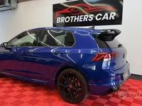 Usata VW Golf VIII R 333 CV (244 kW) 2023 Blu Berlina