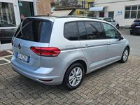Usata VW Touran 116 CV (85 kW) 2020 Argento Monovolume