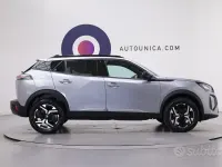 Usata Peugeot 2008 Allure 136 CV (100 kW) 2025 Grigio SUV