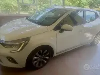 Usata Renault Clio 101 CV (74 kW) 2021 Bianco Utilitaria