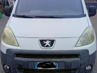 Usata Peugeot Partner 90 CV (66 kW) 2009 Bianco Monovolume