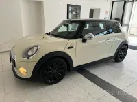 Usata Mini Cooper D 116 CV (85 kW) 2014 Beige metallizzato Utilitaria