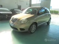 Usata Lancia Ypsilon 60 CV (44 kW) 2010 Giallo Utilitaria