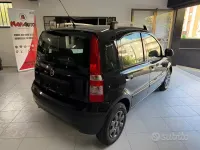 Usata Fiat Panda Dynamic 69 CV (50 kW) 2011 Nero Utilitaria