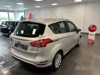 Usata Ford B-MAX 95 CV (69 kW) 2017 Grigio Monovolume