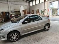 Begagnad Peugeot 206 CC 109 HK (80 kW) 2003 Grå Cab