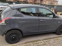 Usata Lancia Ypsilon 69 CV (50 kW) 2014 Grigio Utilitaria