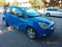 Usata Ford Fiesta 75 CV (55 kW) 2003 Blu Utilitaria
