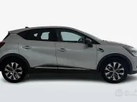 Usata Renault Captur Techno 94 CV (69 kW) 2023 Grigio SUV